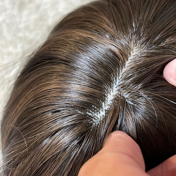 NWT 14” mixed browns wig highlighted dark brown long bangs sleek full rounded - Picture 12 of 16